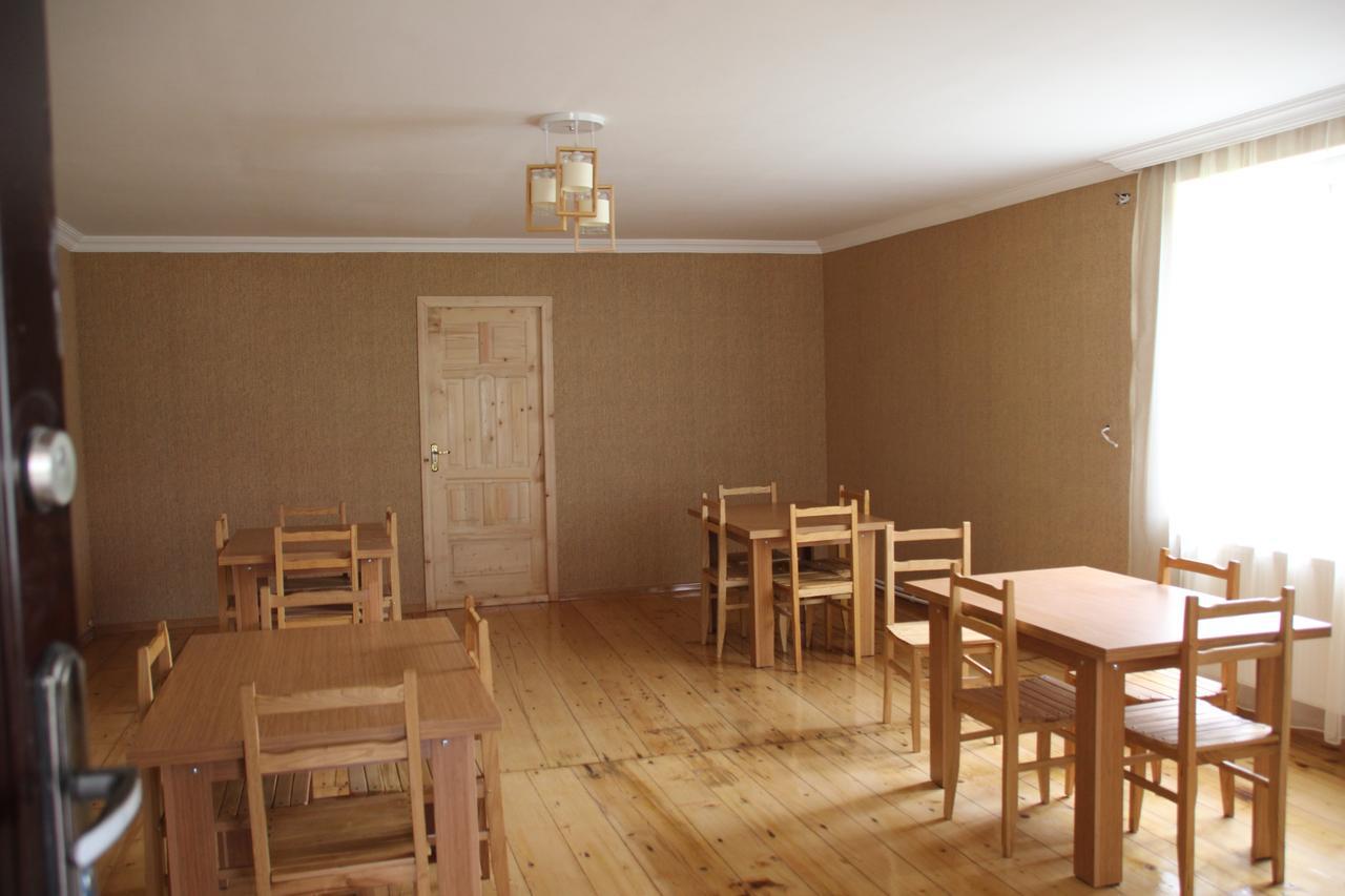 Guesthouse Qarim Mestia Eksteriør billede