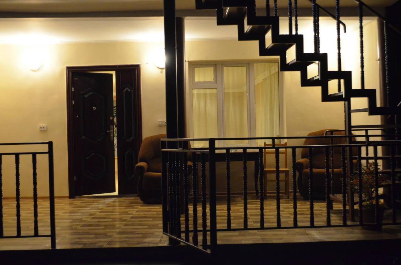 Guesthouse Qarim Mestia Eksteriør billede