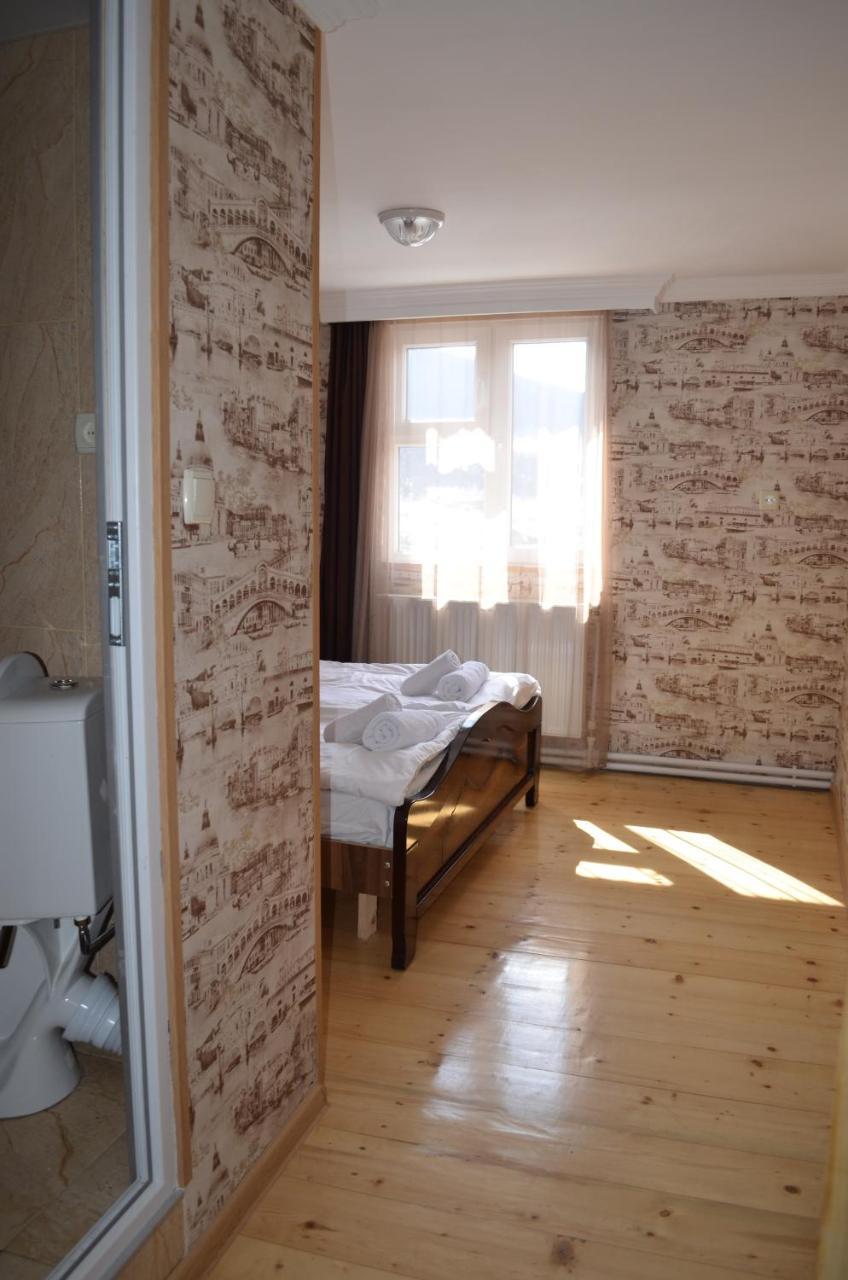 Guesthouse Qarim Mestia Eksteriør billede