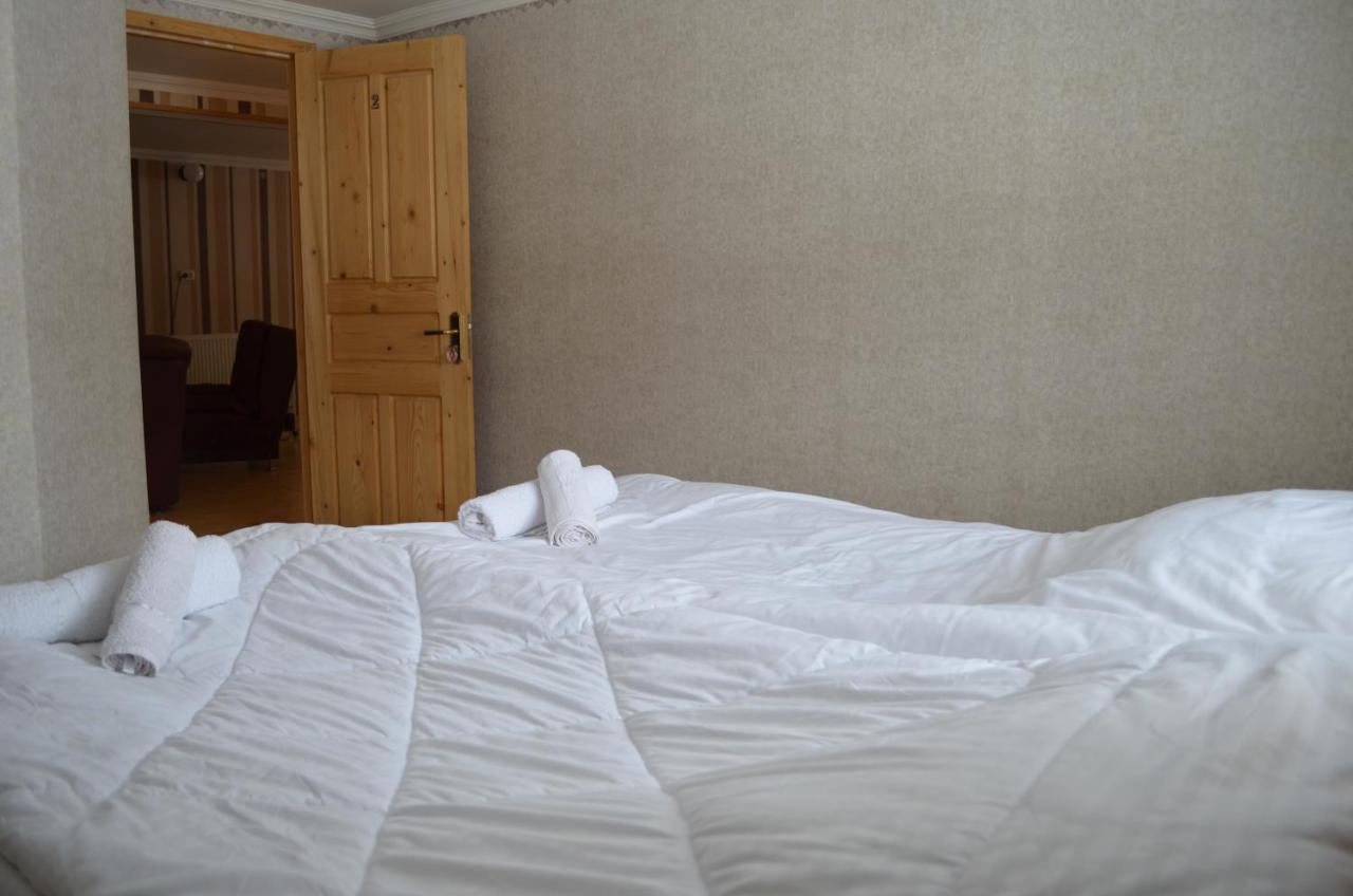 Guesthouse Qarim Mestia Eksteriør billede