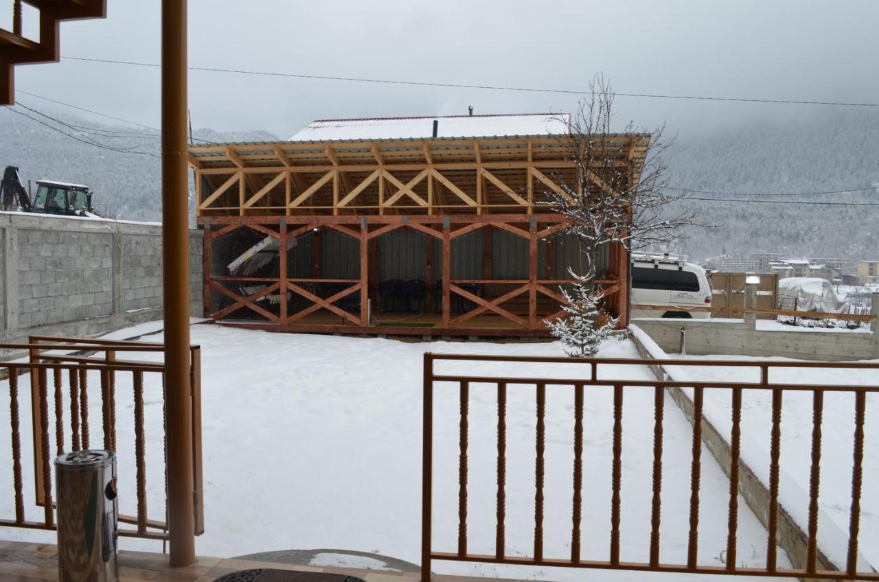 Guesthouse Qarim Mestia Eksteriør billede
