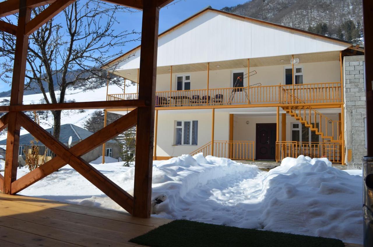 Guesthouse Qarim Mestia Eksteriør billede